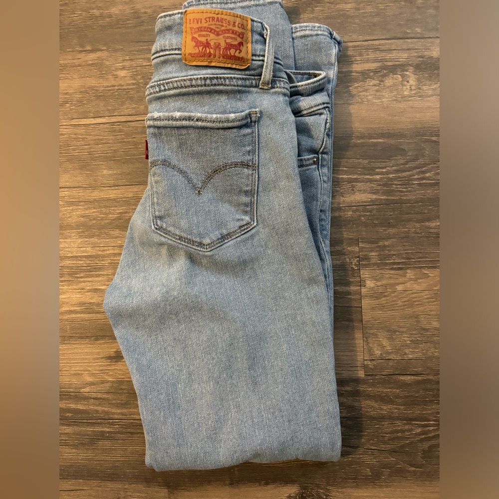 Light denim jeans